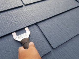 塗装後の縁切り作業